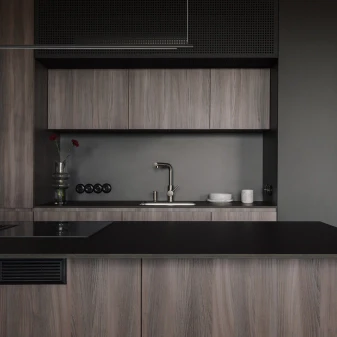 kitchen tap with pull-out spout