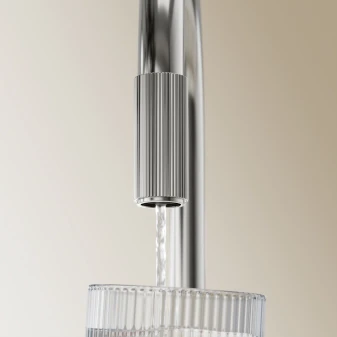 kitchen tap with pull-out spout with water filtering system