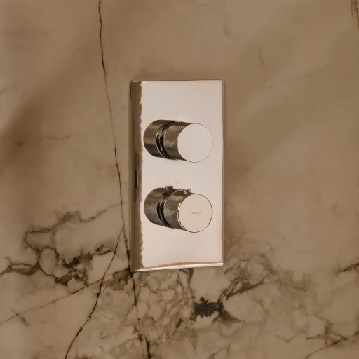 thermostatic shower/bath mixer for concealed installation
