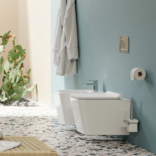wall-mounted toilet with soft-close seat, 53 x 36 cm