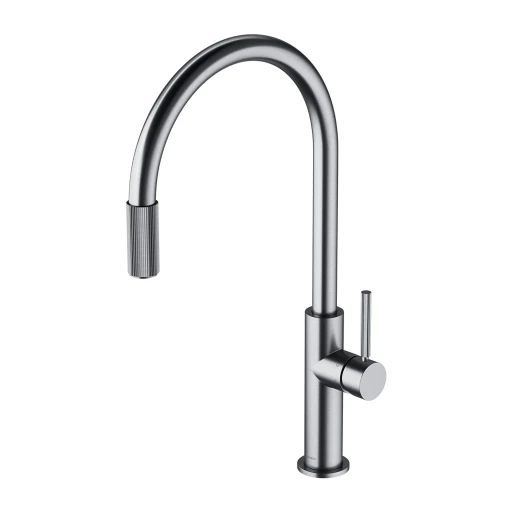 kitchen tap with a water filtering system