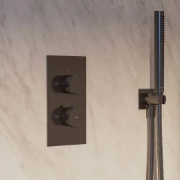 thermostatic shower system for concealed installation